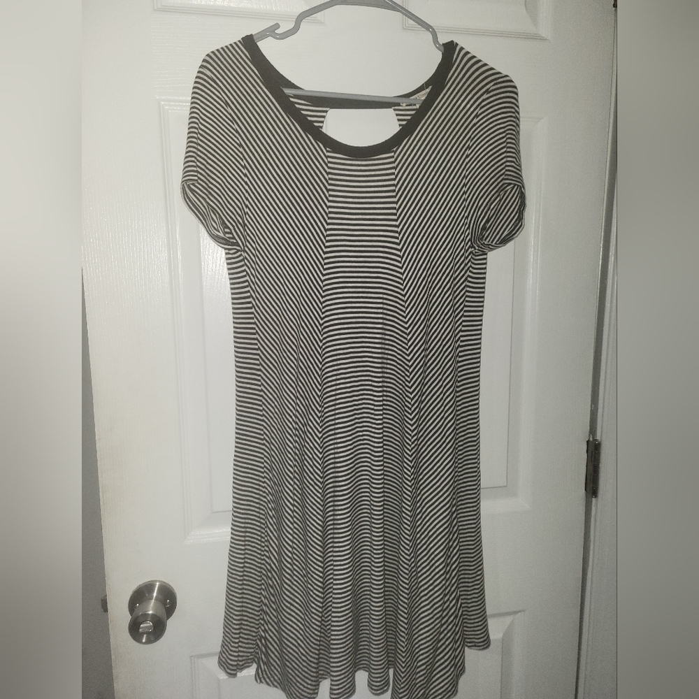 Gently used Women's Casual Dress